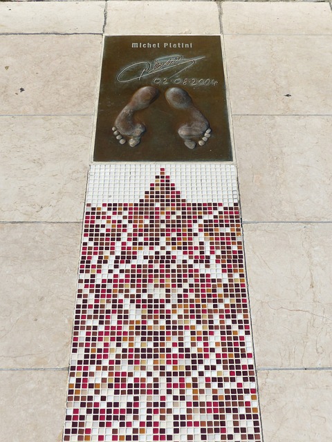 德转列巴拉圭球员历史身价前10：阿尔米隆第1，巴里奥斯上榜