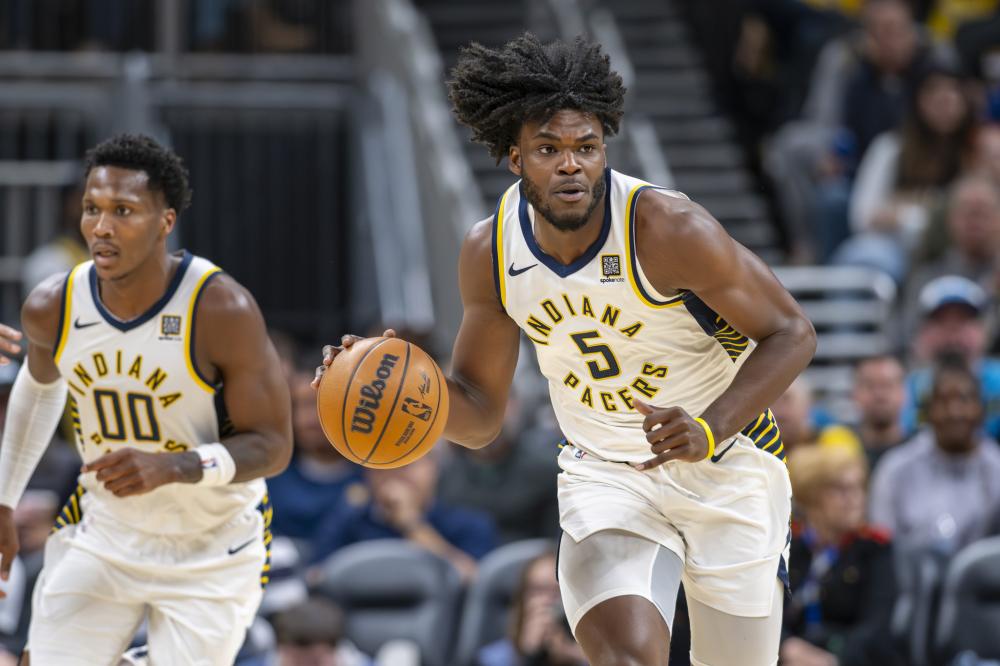 记者：世界杯抽签仪式开始前，大力神杯已经抵达华盛顿