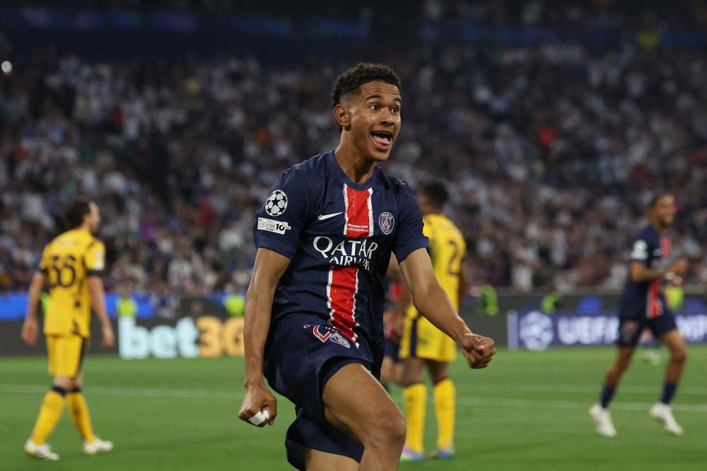 每体：马尔科姆佣金案已开始审理，多位前巴萨高管接受讯问